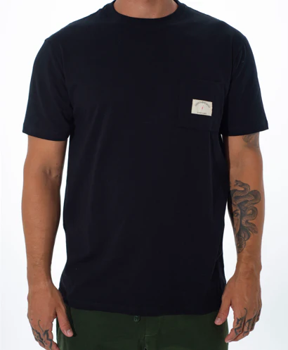 15493124379-camiseta-lightning-bolt-pocket-preto-1-8.webp